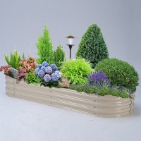 Raised garden bed