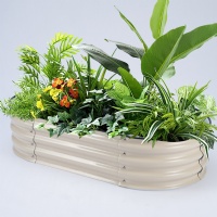 Raised garden bed